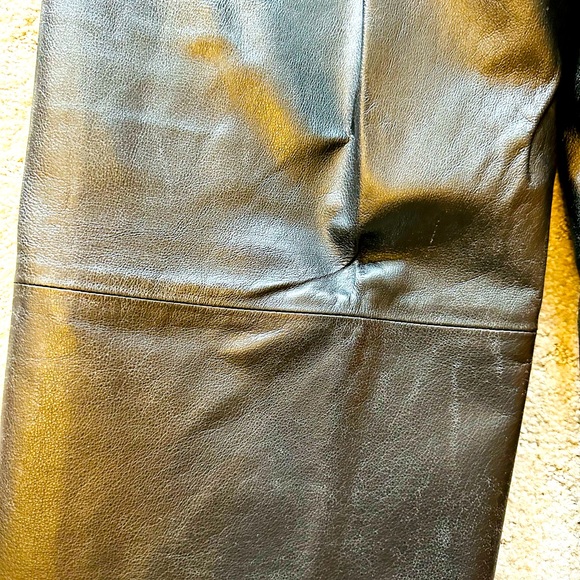 Genuine black leather jeans, lined, excellent condition. Jones New York. Size 8. - Picture 5 of 5